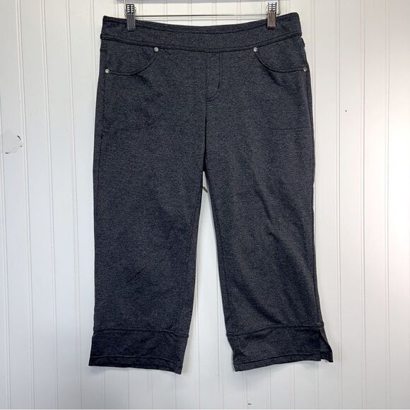 Athleta Pants - ATHLETA Capri Pants Sz. Medium